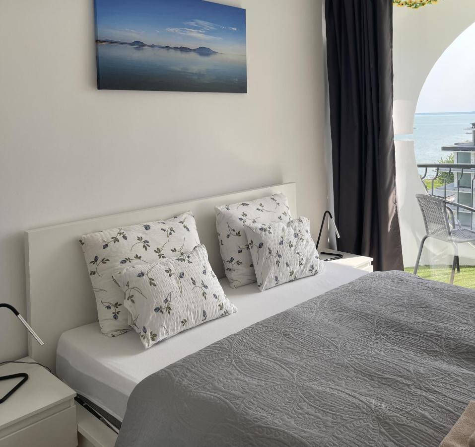 Vizparti Apartman Siofok Ngoại thất bức ảnh