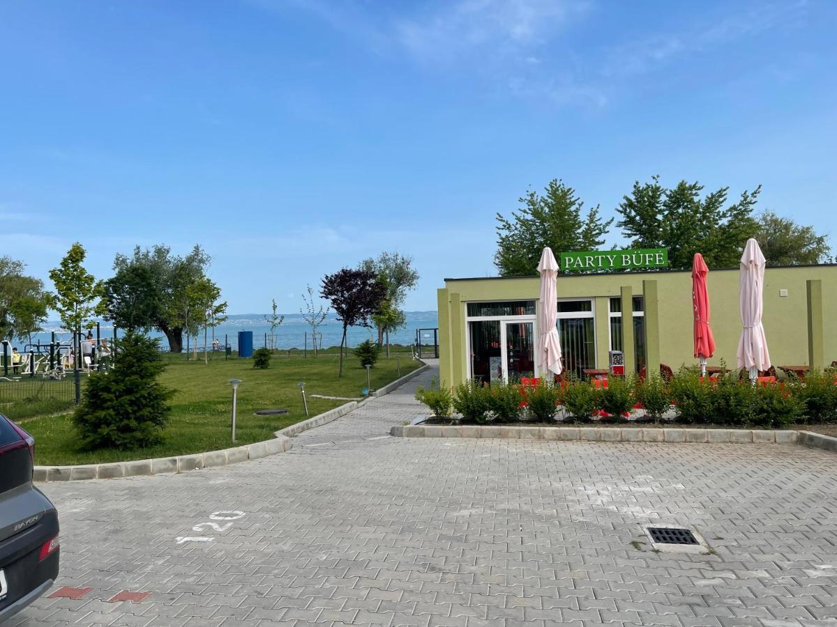 Vizparti Apartman Siofok Ngoại thất bức ảnh