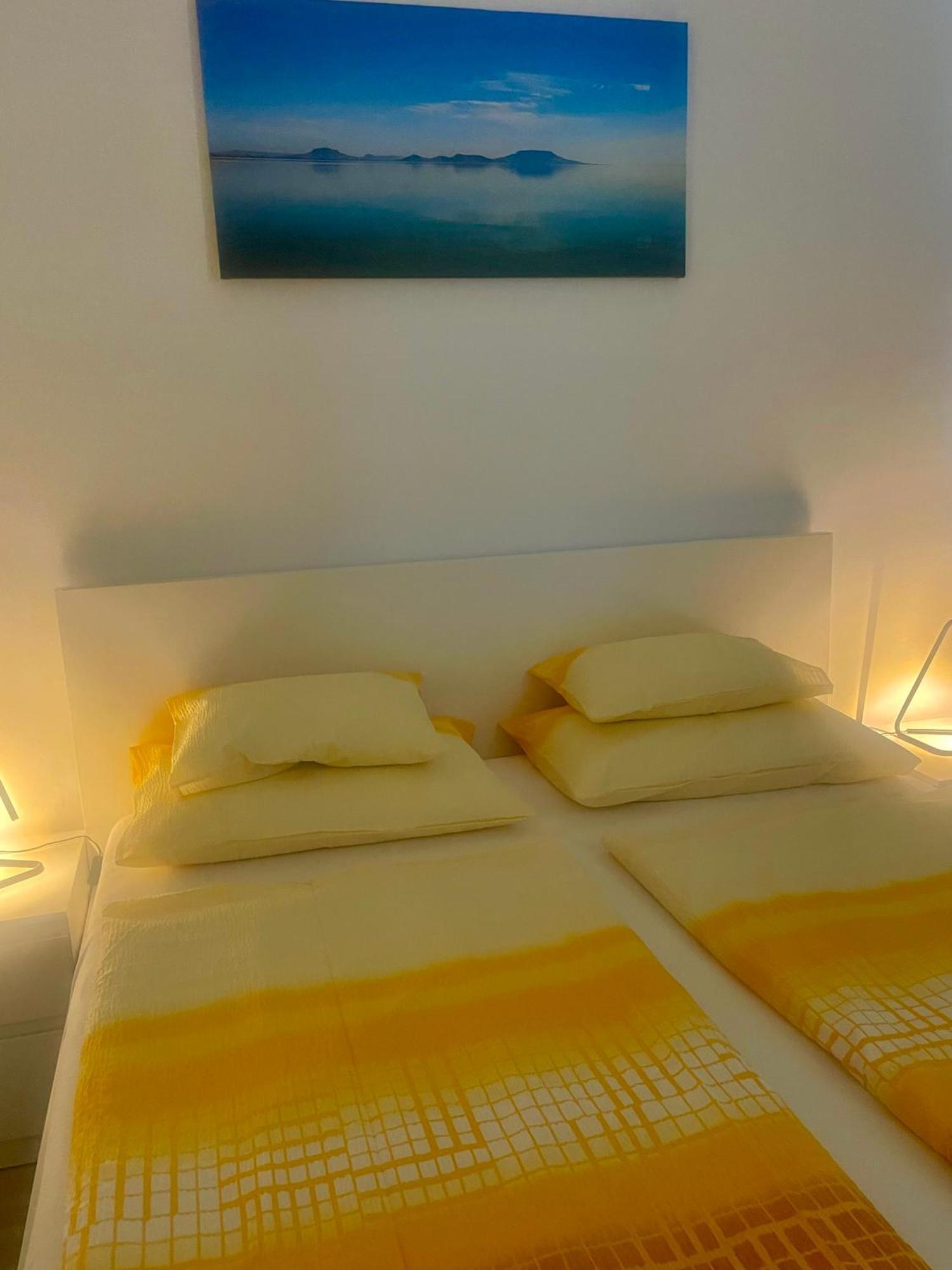 Vizparti Apartman Siofok Ngoại thất bức ảnh