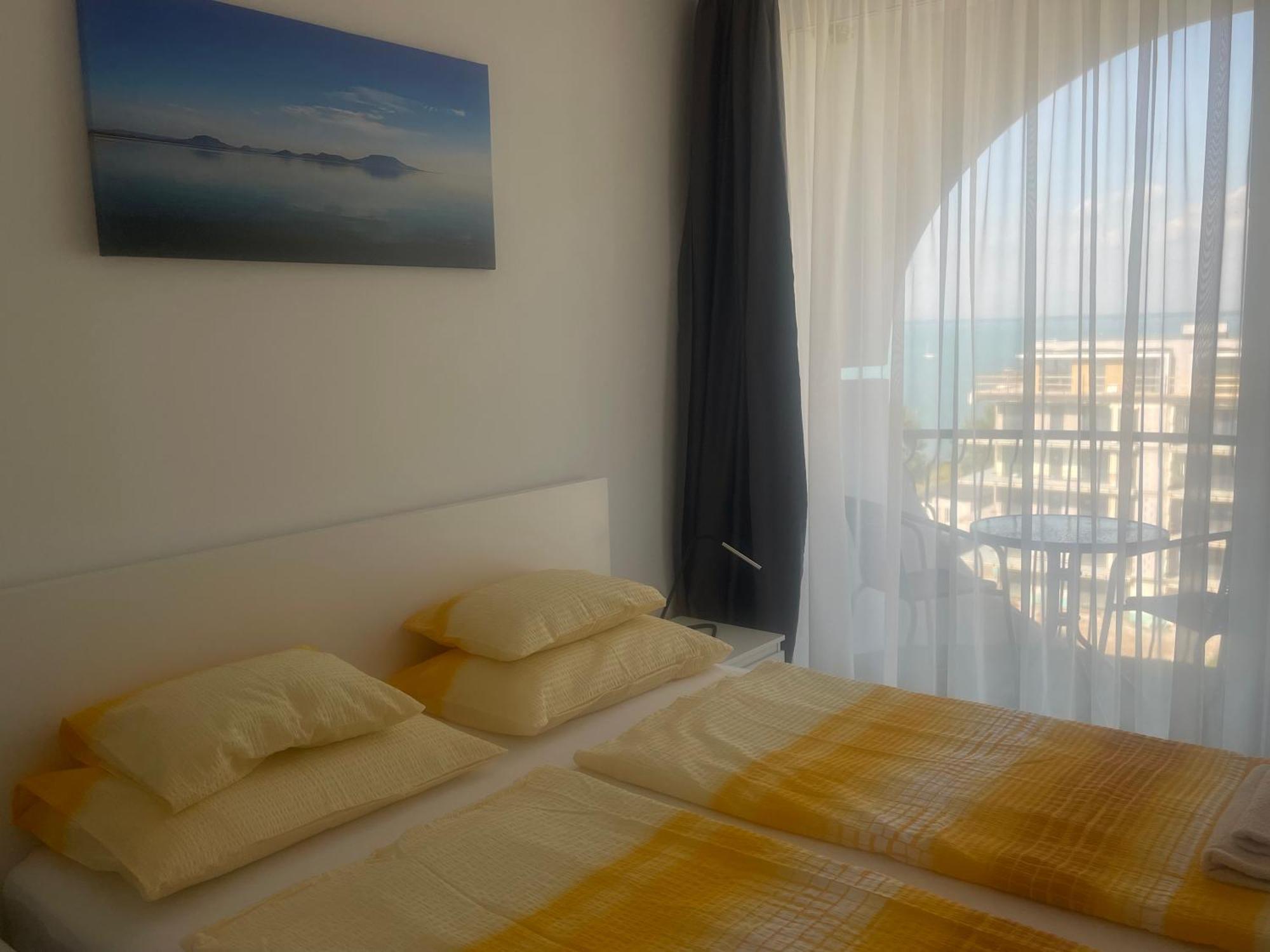 Vizparti Apartman Siofok Ngoại thất bức ảnh